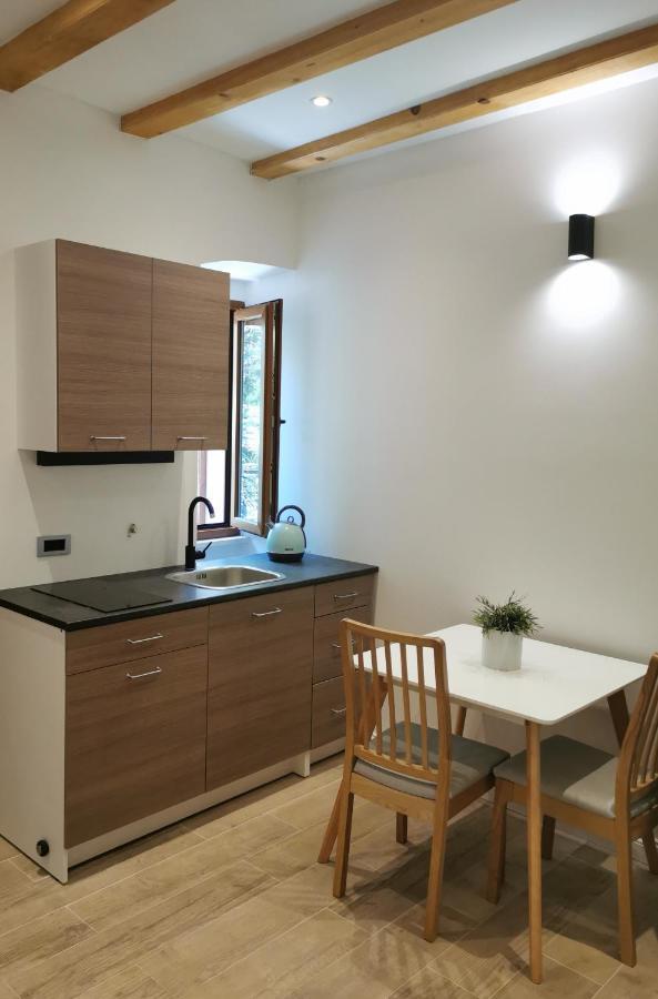 Apartmani Rosa I Linda Rijeka Exterior photo